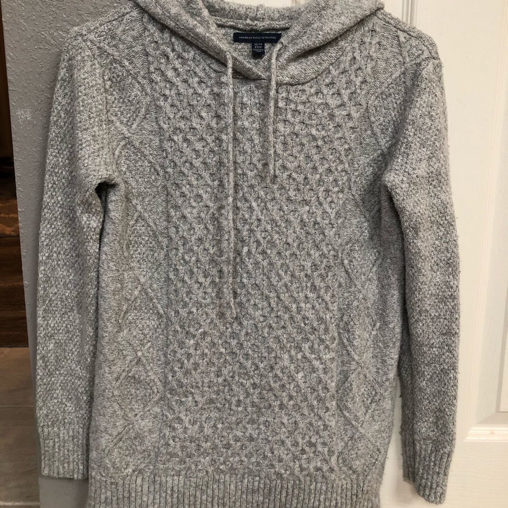 American Eagle Sweater